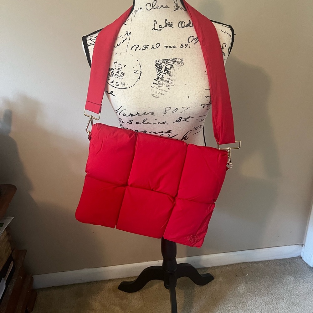 Casely Cloud Laptop (up to 14”) Bag